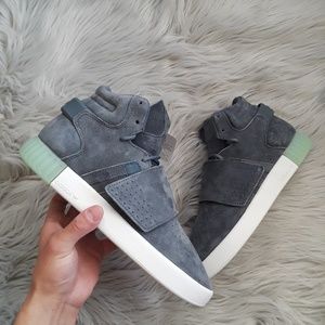 Adidas Invader With Strap Size 8 Casual Shoe New